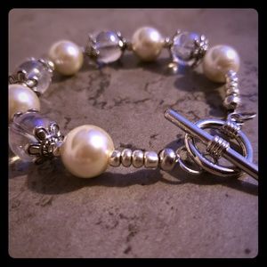 Glass Pearl Bracelet